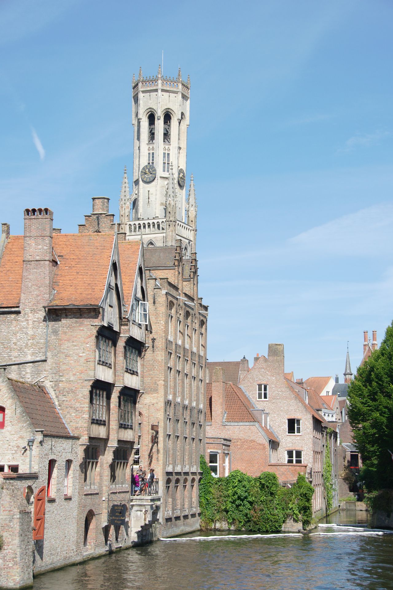 El campanario de Brujas