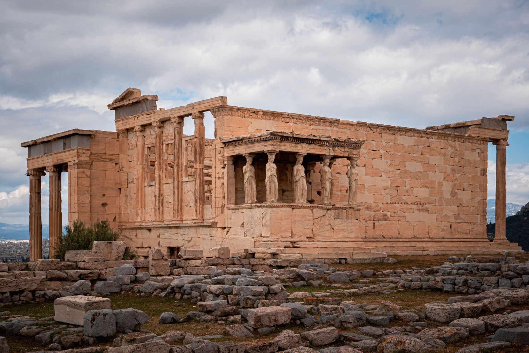 The Acropolis before the heat