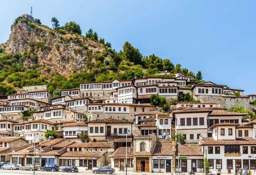 Lo esencial de Albania: Apolonia, la Riviera, Butrinto, Gjirokastër, Korçë y Berat