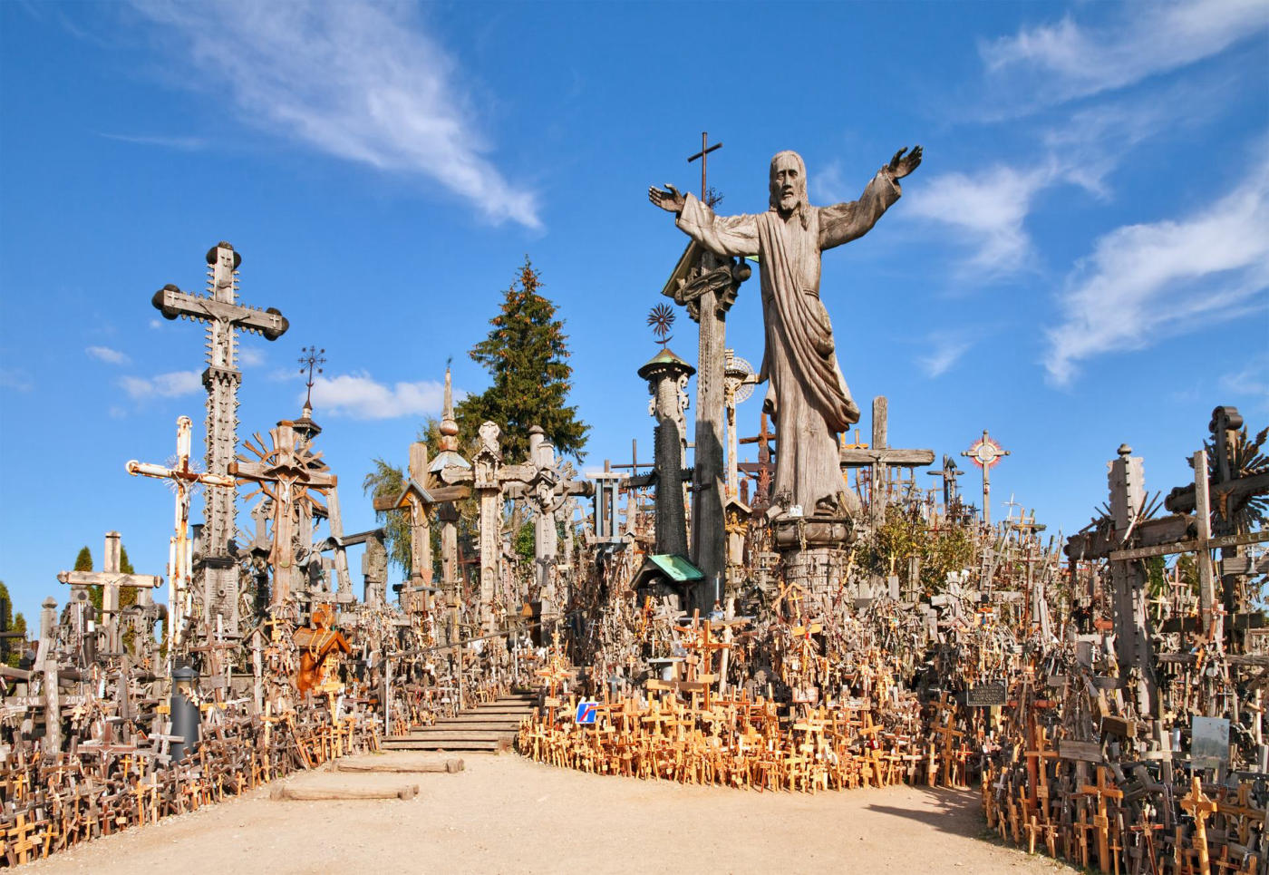 La colina de las Cruces