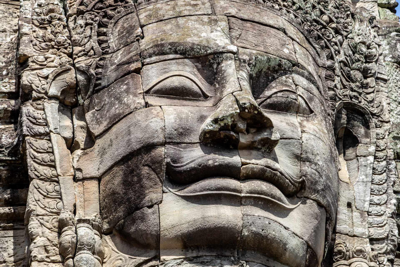 Banteay Samre, silk and Banteay Srei
