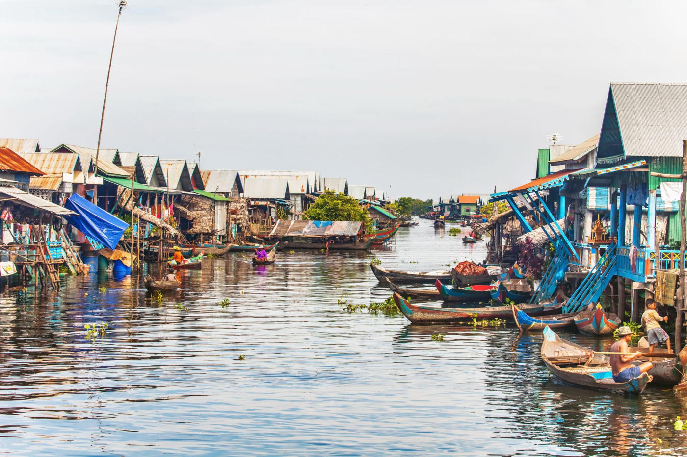 By electric scooter – the Tonlé Sap
