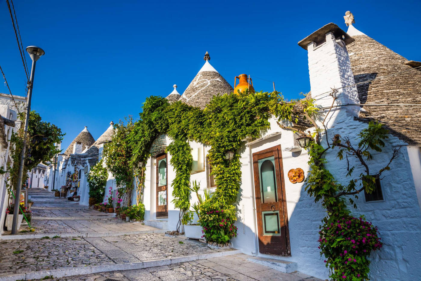 Highlights of Naples and Apulia: Pompeii, Sorrento, Alberobello, Lecce and Matera