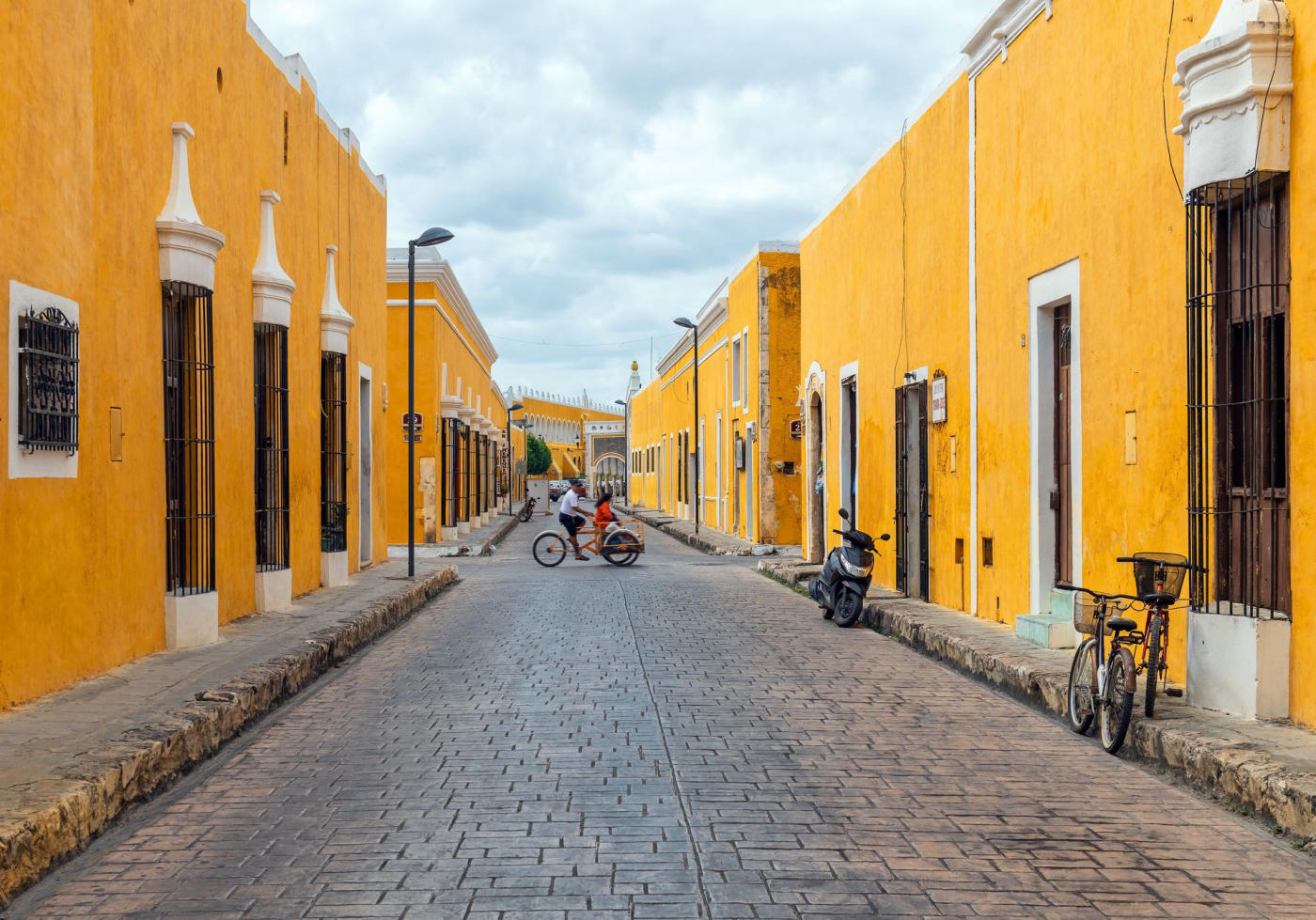 Chichén Itzá – Izamal – Mérida