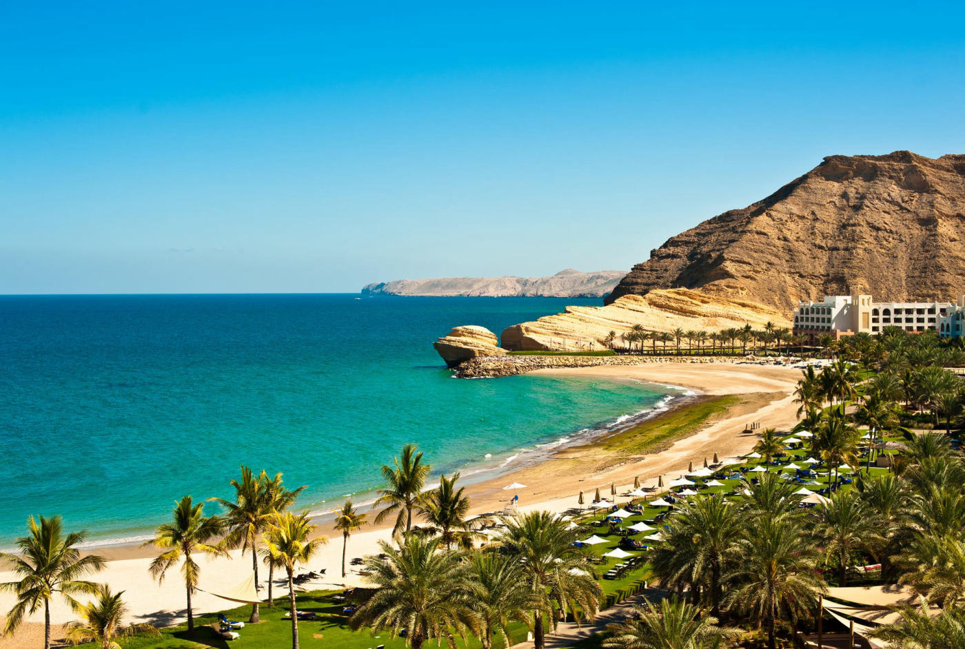 A cruise and a tour of Muscat