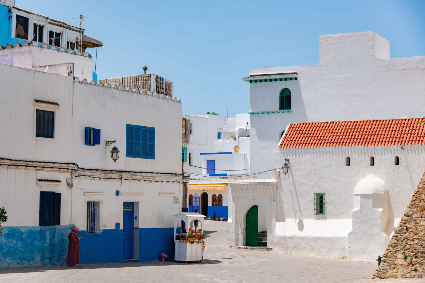 Asilah and arrival on the coast