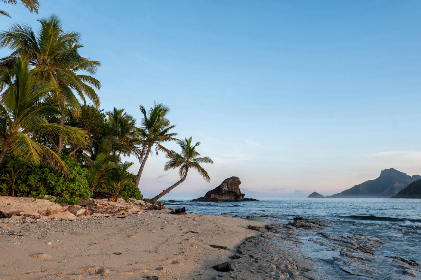 The Mamanuca Islands: Diving and Deserted Islands — photo 5